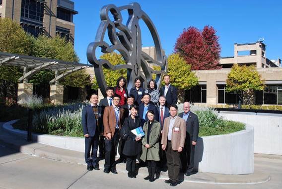 Delegation visits Medtronic headquarters